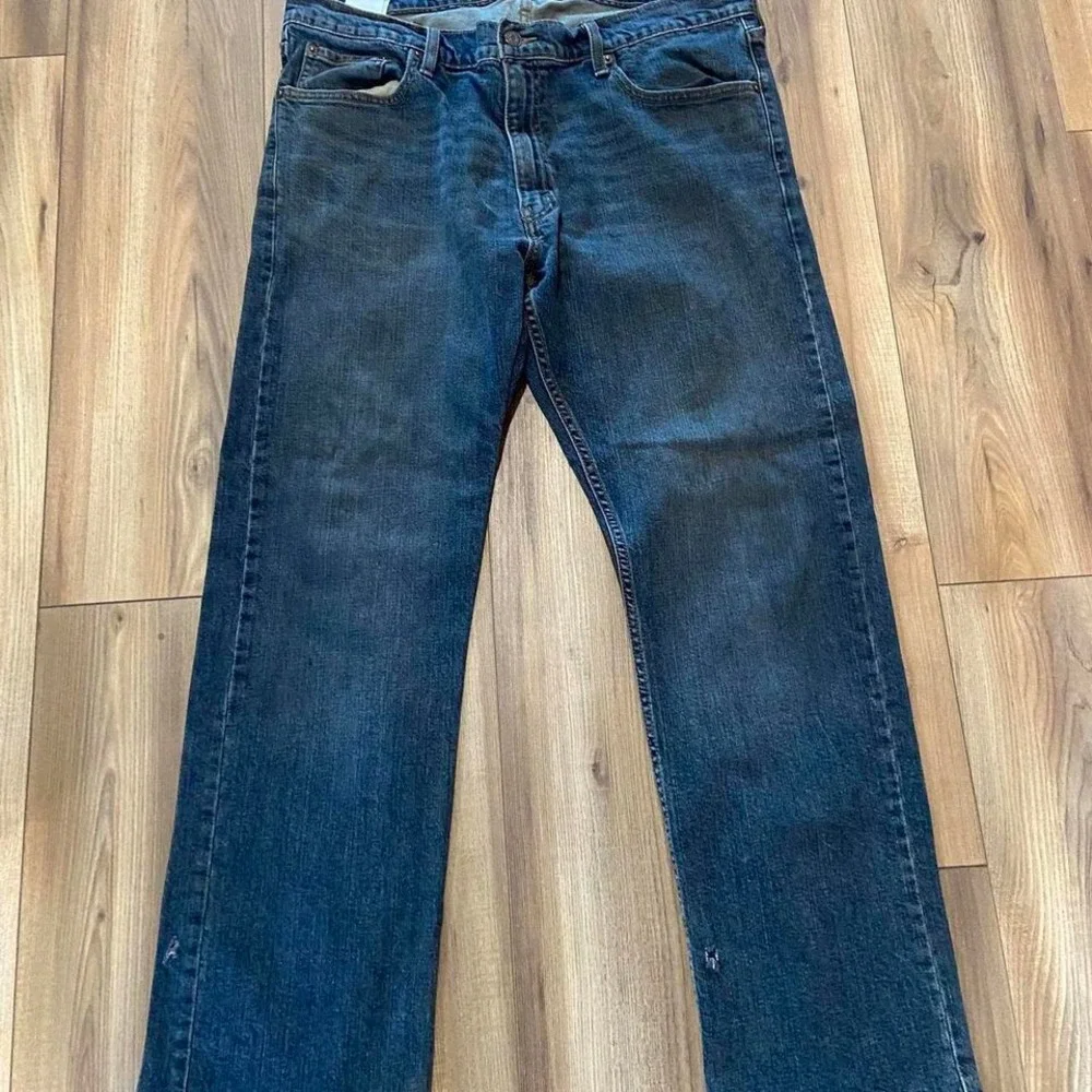Men's Size 38x30 Levi's‎ Denizen Jeans Slightly Distressed